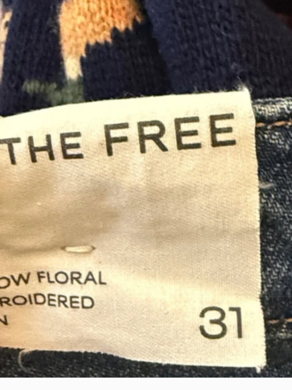 NWOT FREE PEOPLE We the Free Willow Floral Embroidered Jeans in Forget Me Not 31 - Picture 7 of 7